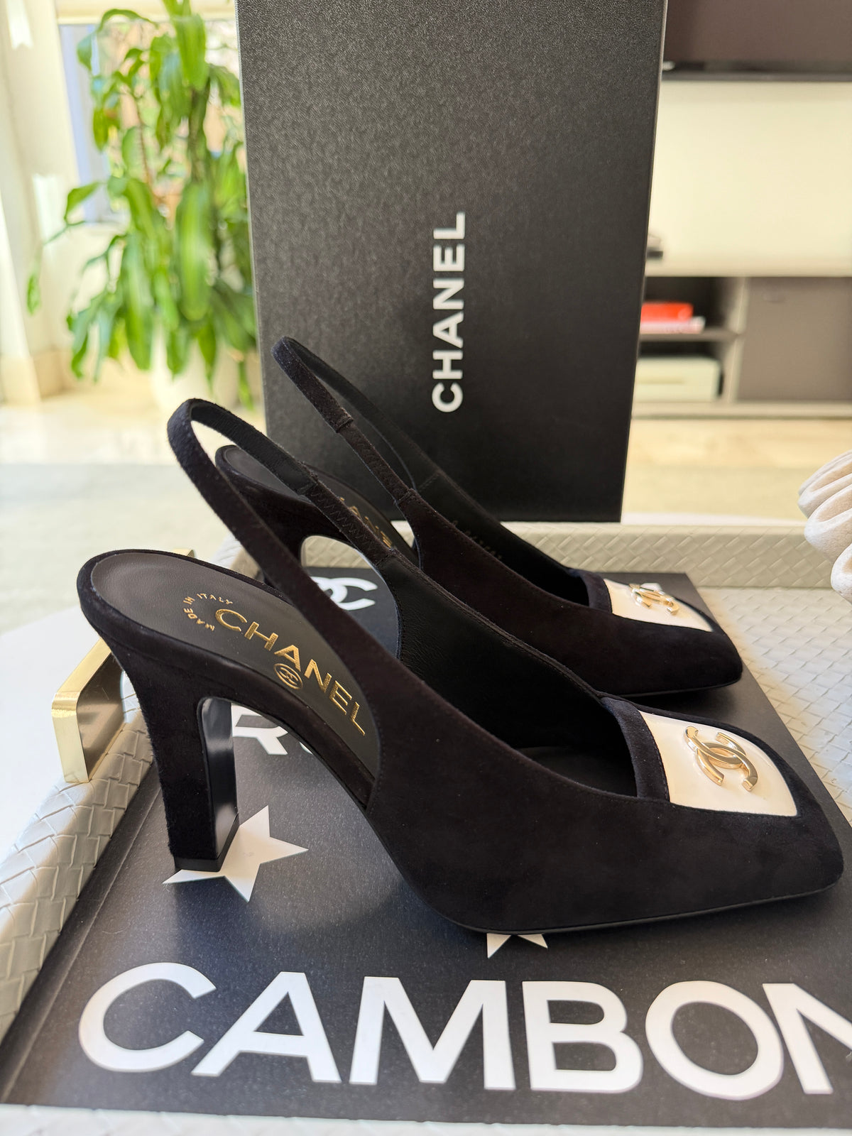 Chanel 26K Blazy Black Suede White Square Toe CC Slingback Sling Heel Pumps Heels
