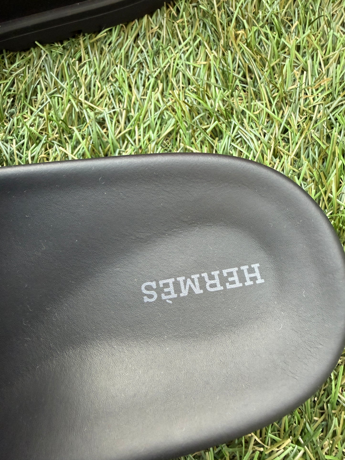 HERMES EMPIRE BLACK NOIR  SUEDE LEATHER FLIP FLOPS SHOES FLAT THONG SANDALS MULE