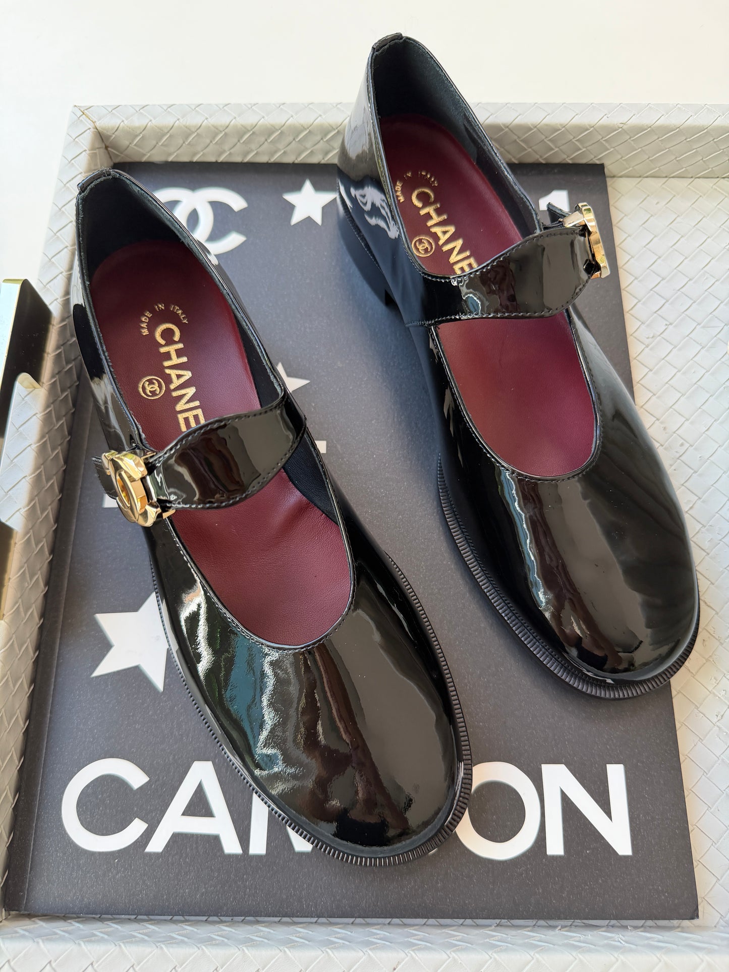 CHANEL 26B BLACK PATENT LEATHER MARYJANES GOLD CC LOGO ADJUSTABLE LOCK FLATS