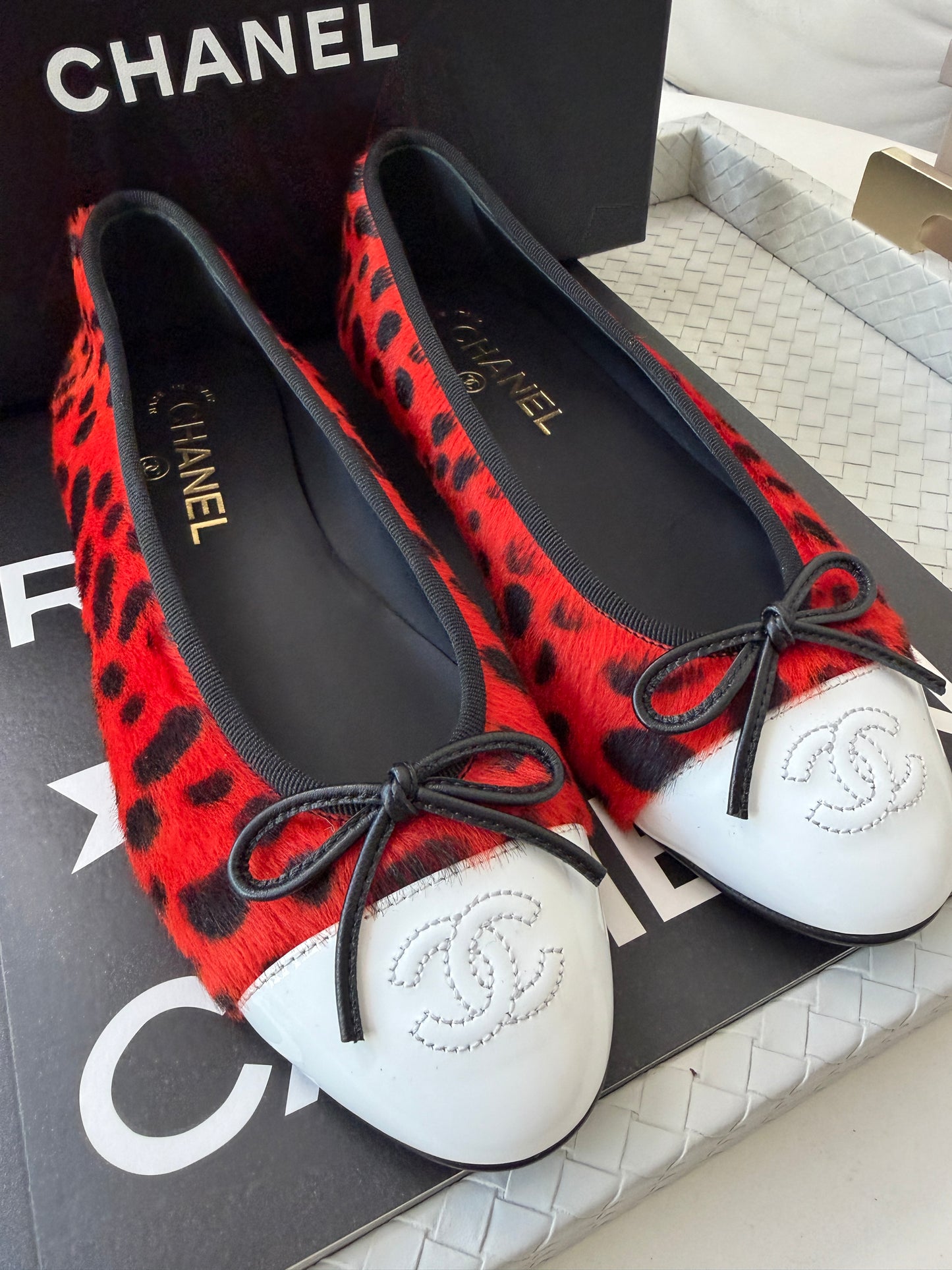 Chanel MÉTIERS D’ART 26 Red Orange Black White Pony Hair Animal Print Ballet Flats