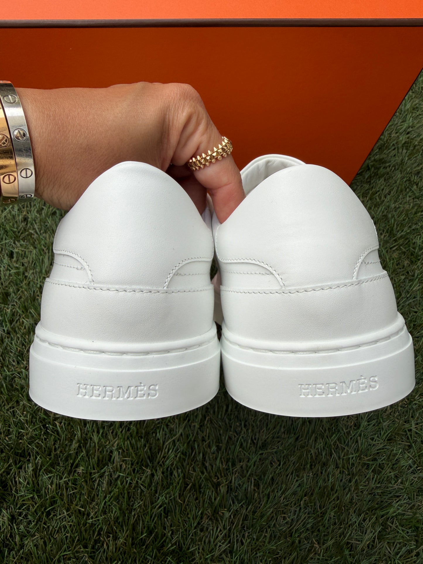 $1.7K HERMES KELLY BUCKLE DAY WHITE BLANC LEATHER WITH ROSE GOLD HW SNEAKERS