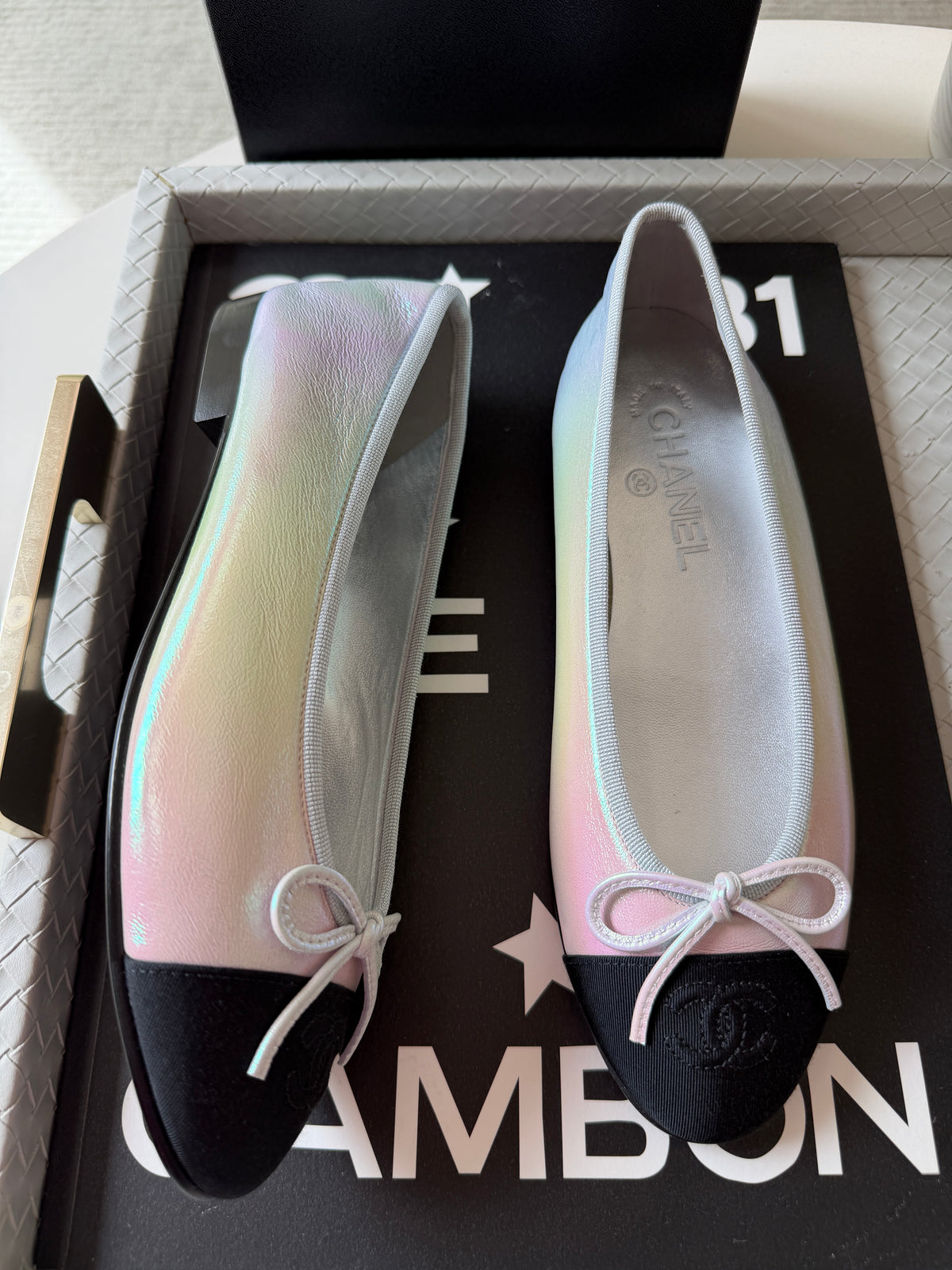Chanel 26K Pearl White Silver Iridescent Black Cap Toe Ballet Ballerina Flats