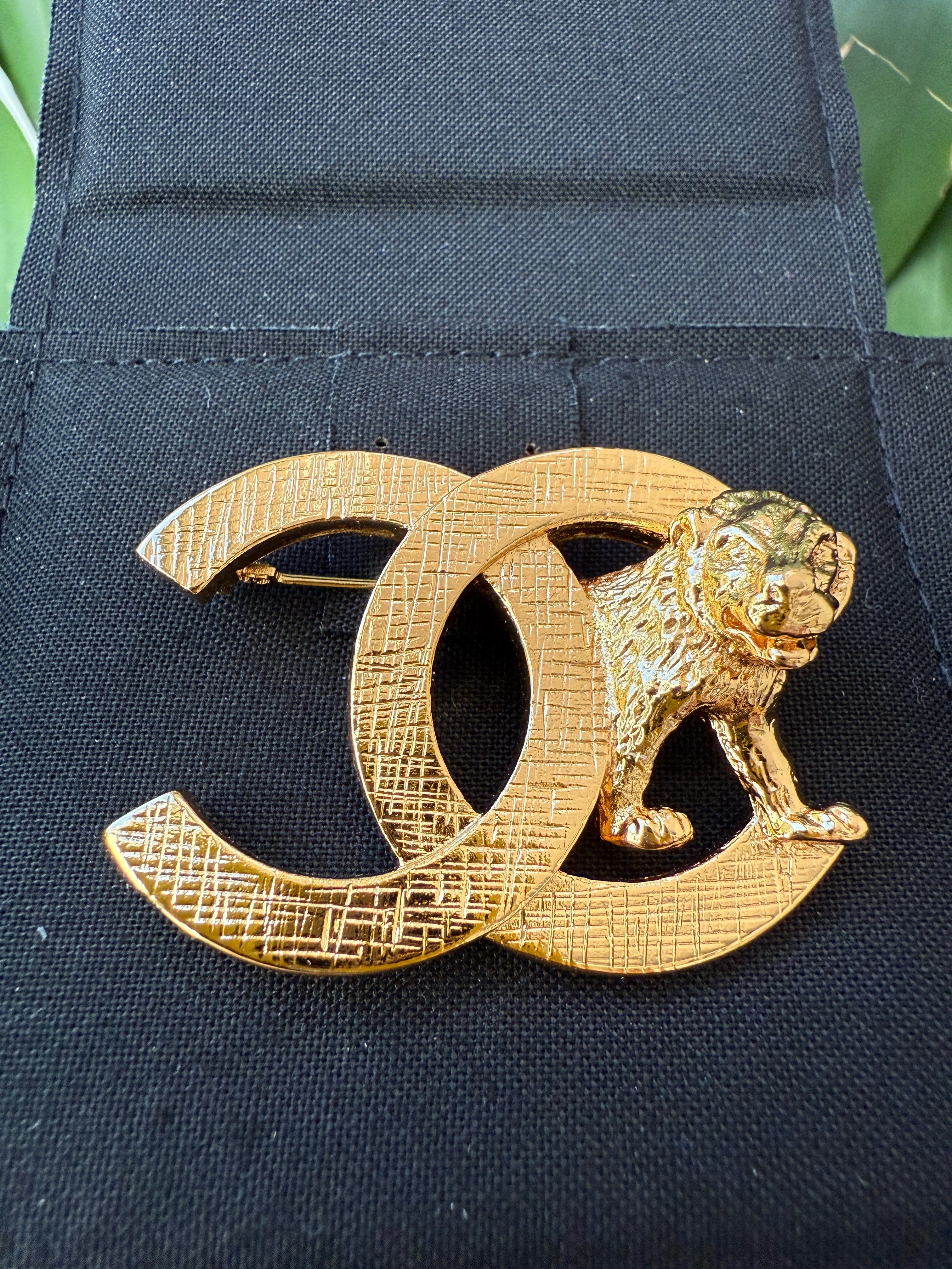 Chanel CC Gold Tone Golden Logo Lion Metal Classic Brooch 22A Pin