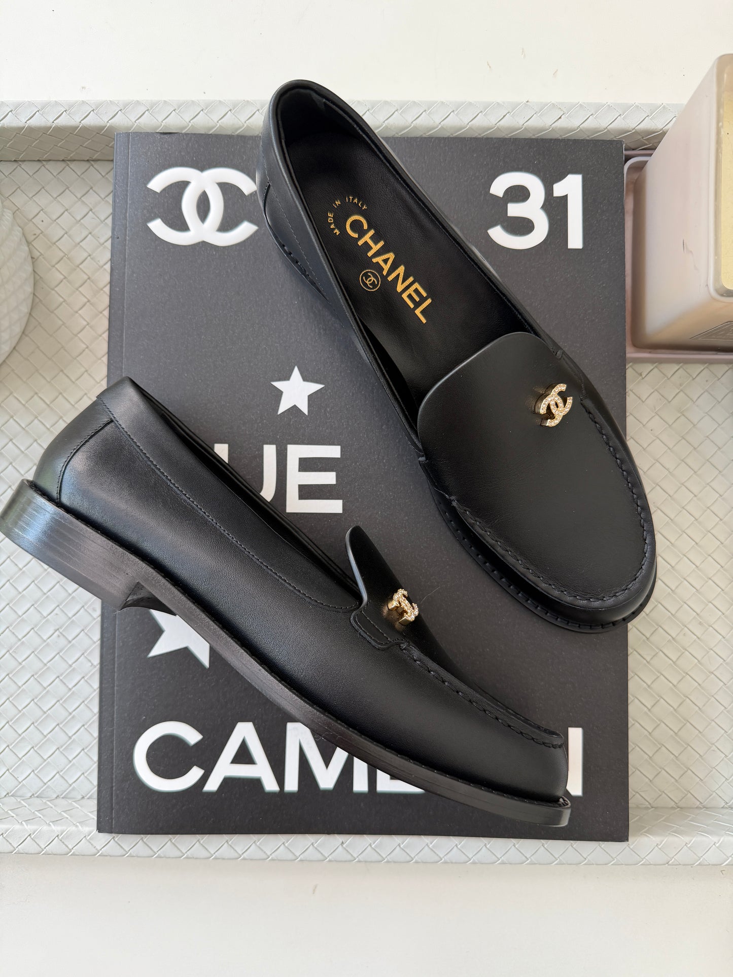Chanel Metiers D’art 26 Strass CC Logo Black Leather Oxford Loafers Flats Shoes Moccasins