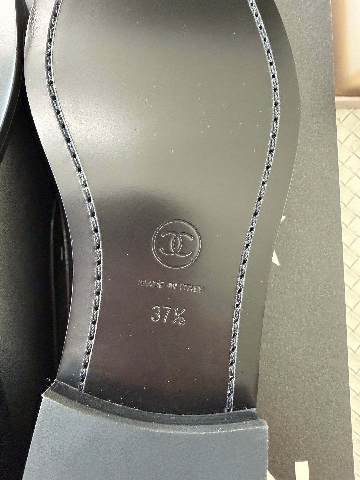 Chanel Metiers D’art 26 Strass CC Logo Black Leather Oxford Loafers Flats Shoes Moccasins