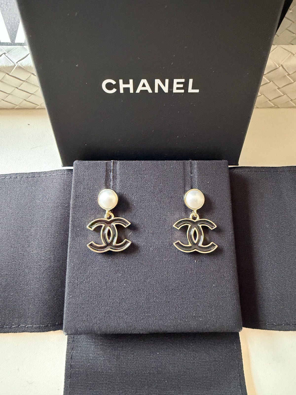 Chanel 26V CC Logo Black Metal Resin Gold Tone Stud White Pearl  Earrings Small