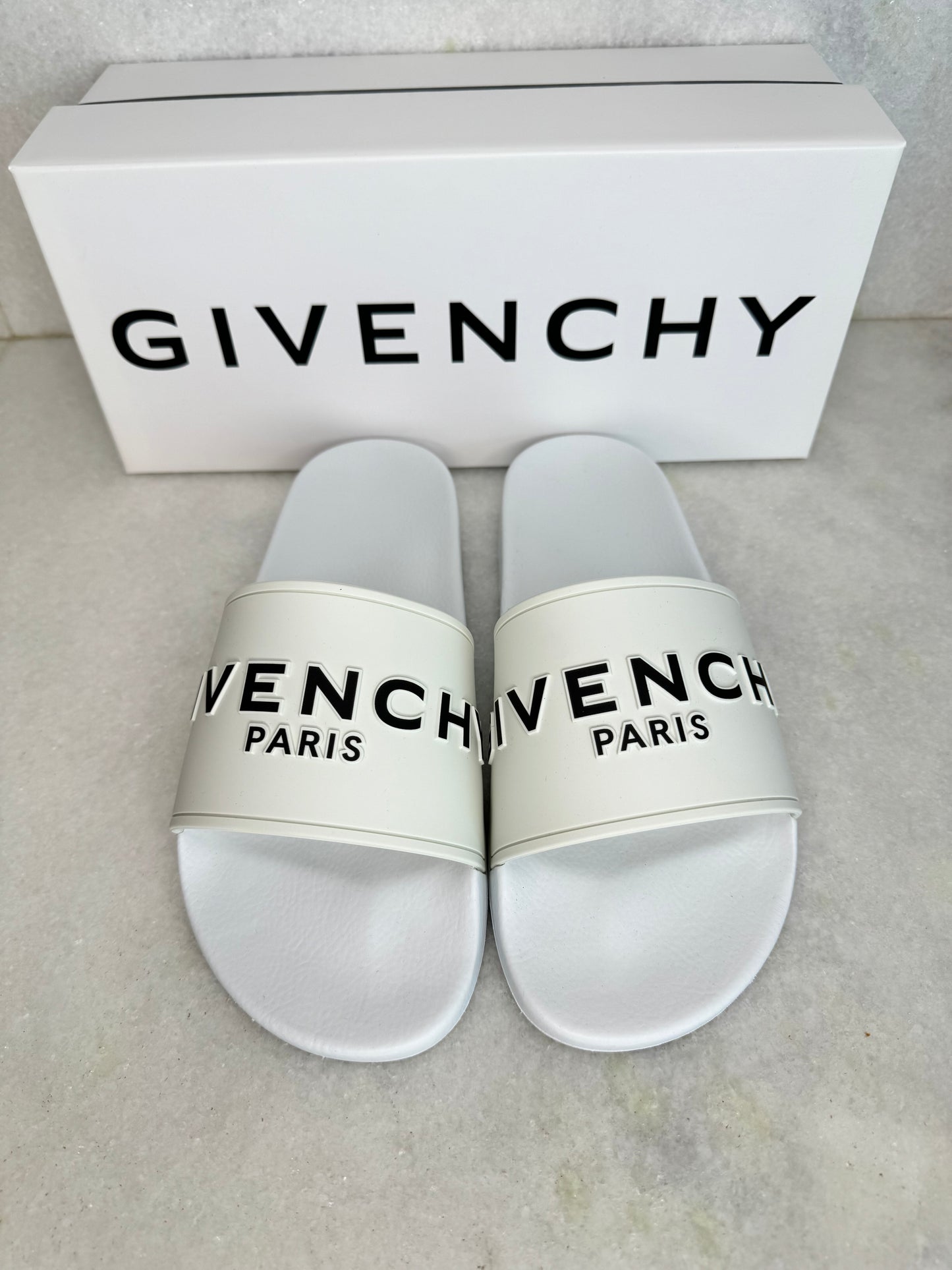 Givenchy Paris Logo Men’s Men White Flat Rubber Pool Slides Sandals