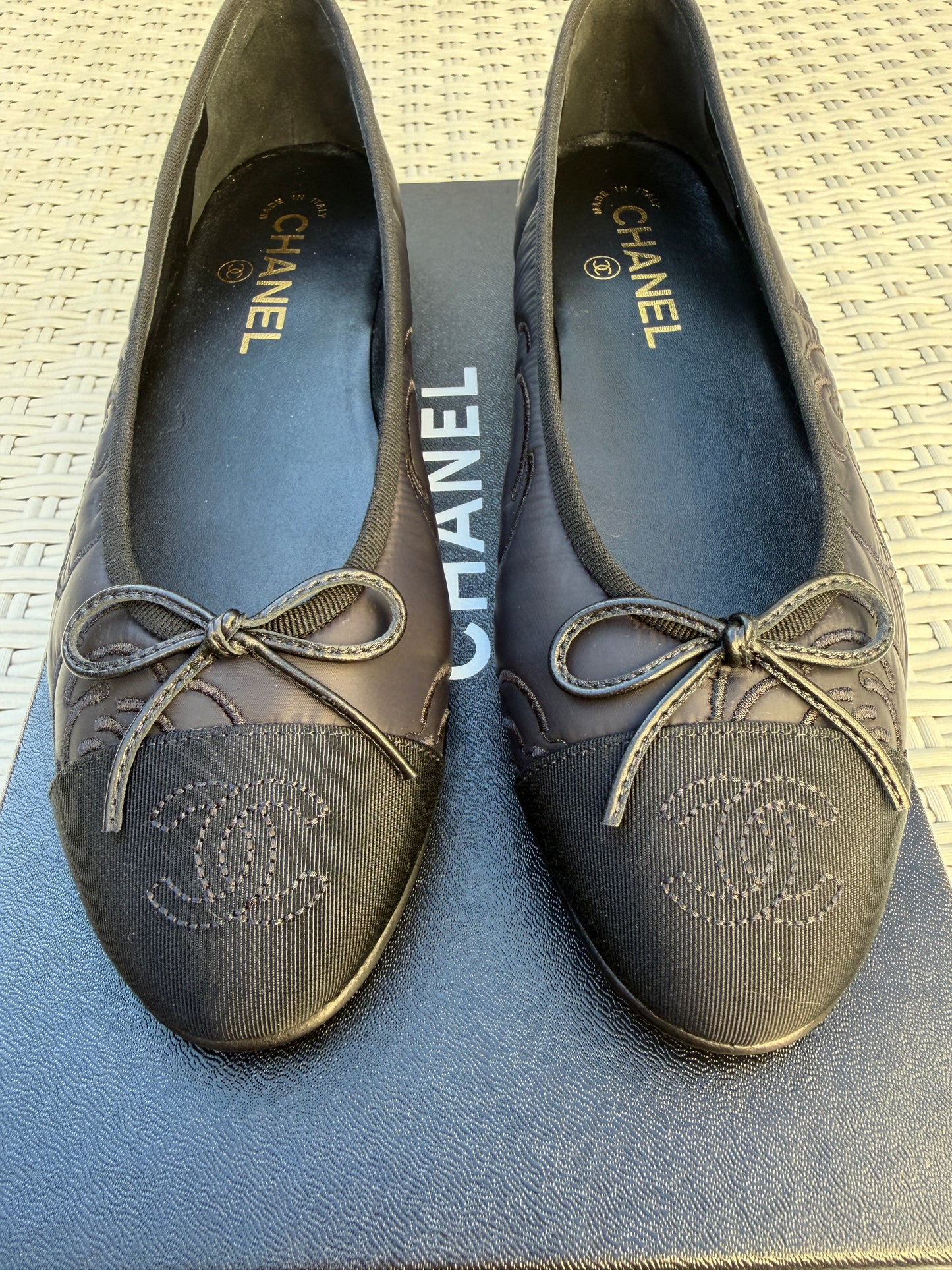 CHANEL CC LOGO CAMELLIA EMBOSSED BLACK NYLON BALLET BALLERINA FLATS CAP TOE