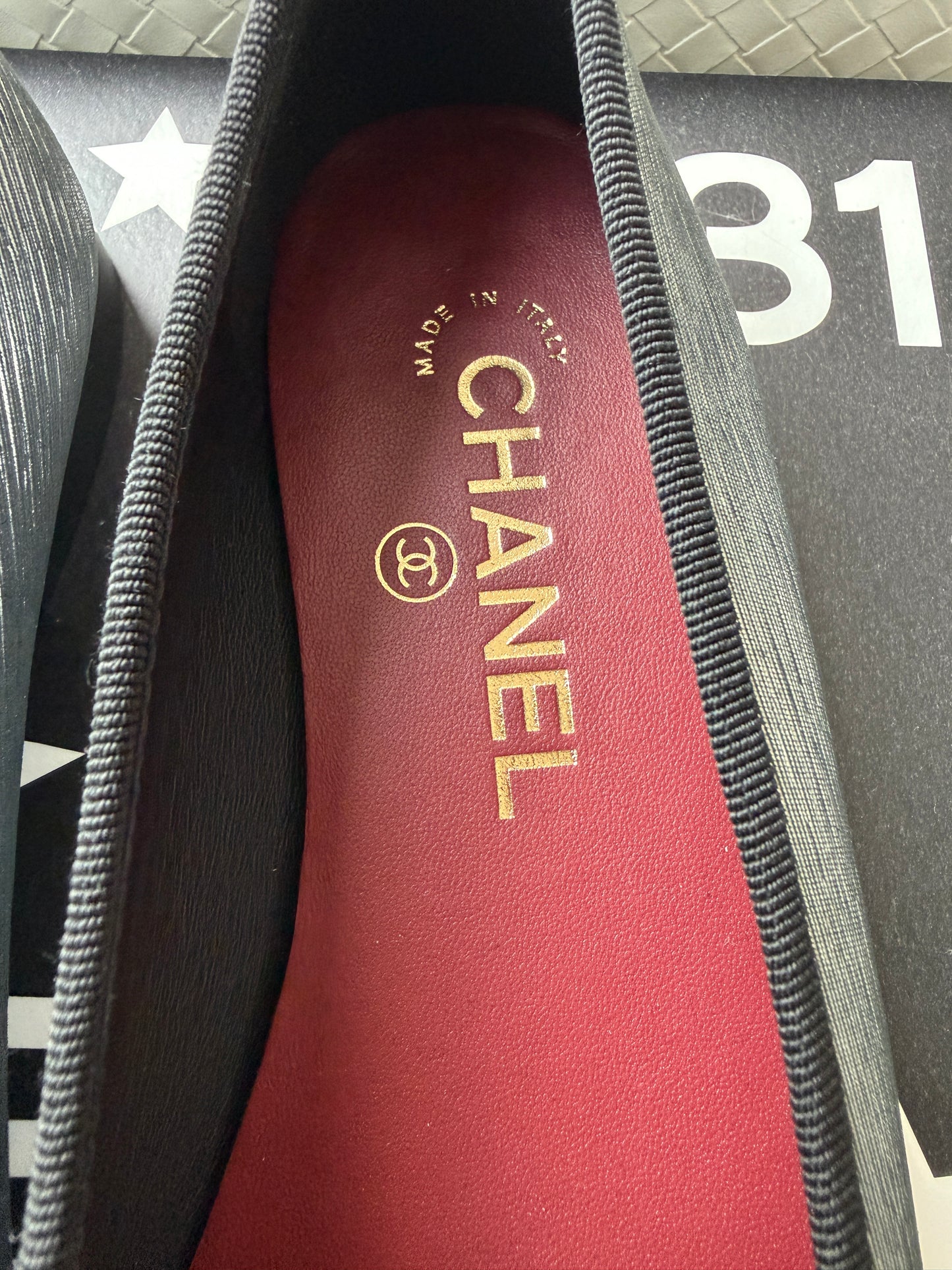 CHANEL SILVER BLACK GROSGRAIN CC LOGO CAP TOE 2026 BALLERINA BALLET FLATS