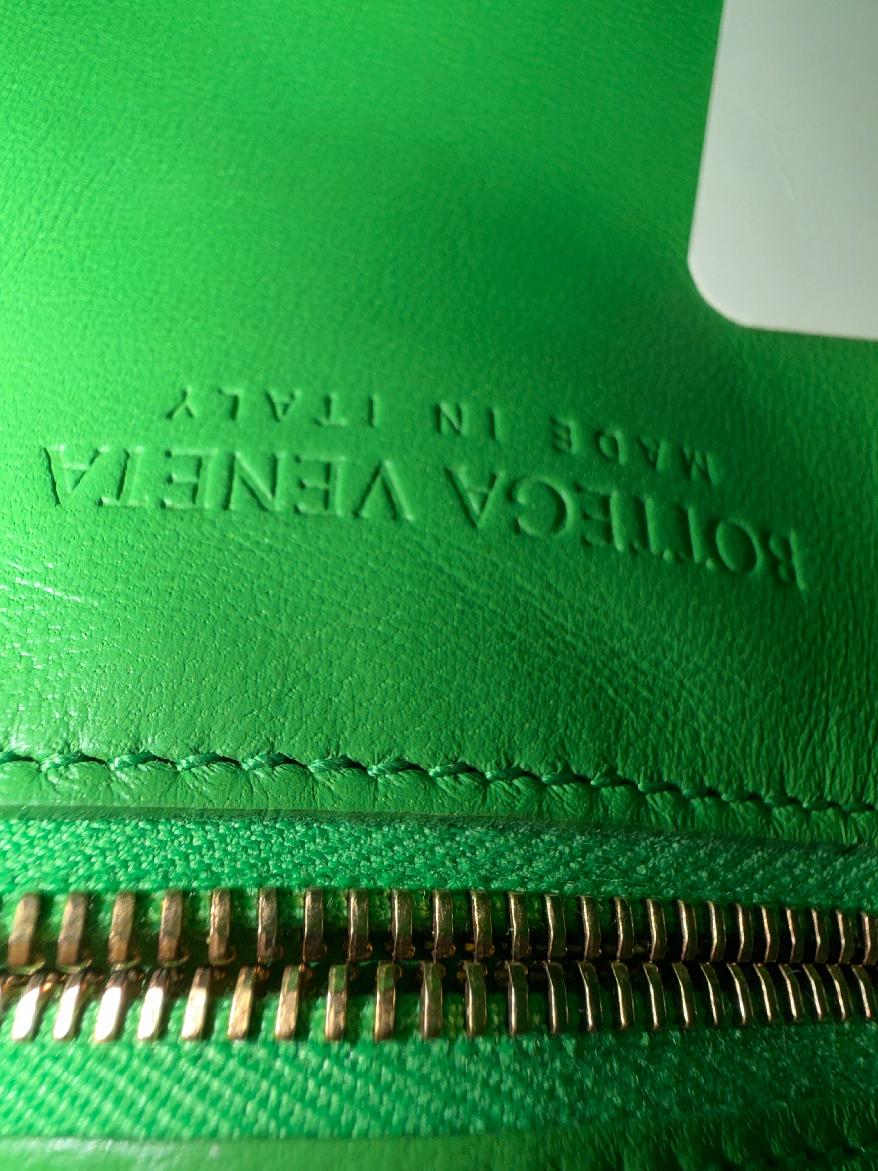 BOTTEGA VENETA PARAKEET GRASS GREEN INTRECCIATO PADDED CASSETTE