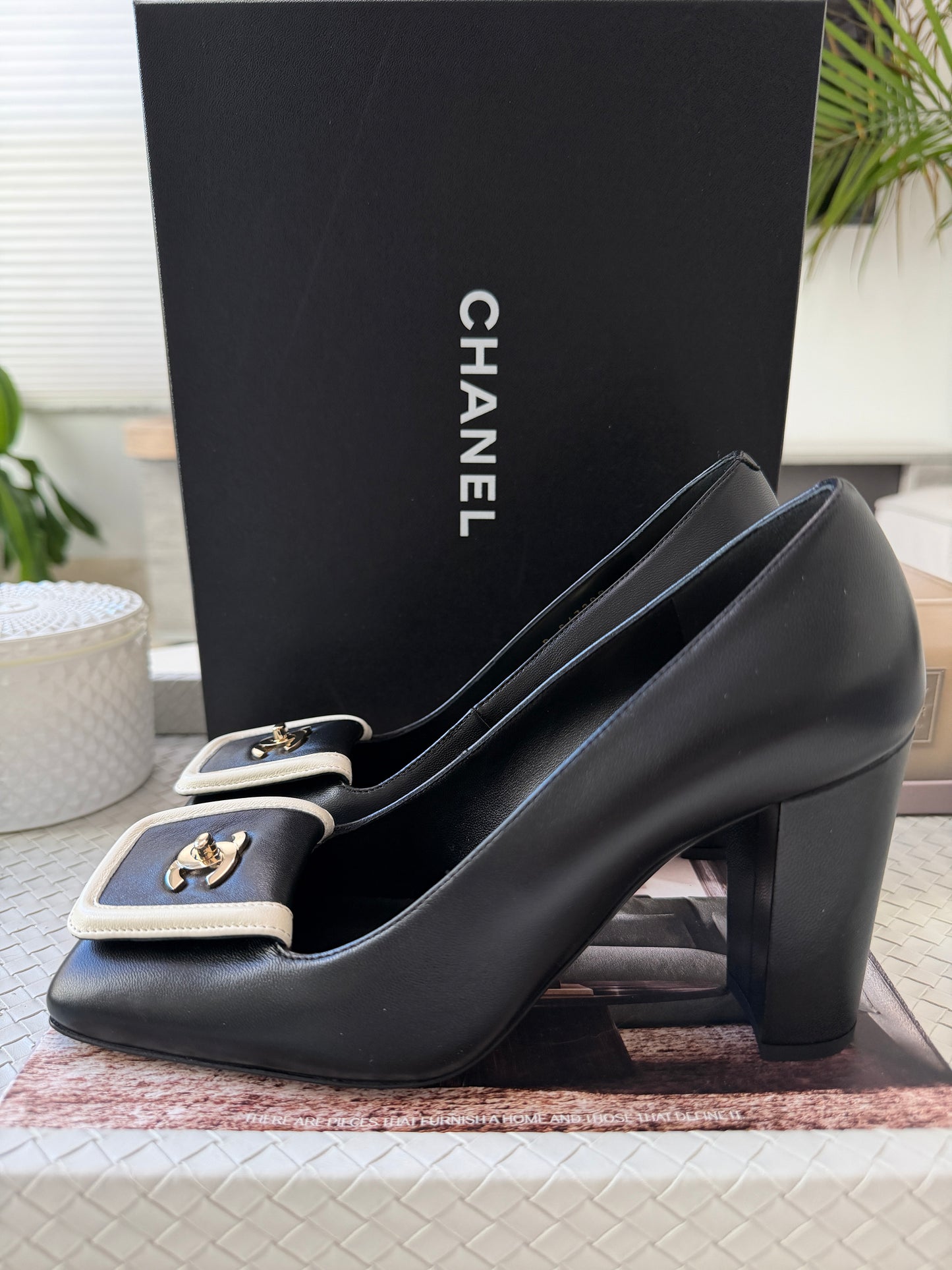 Chanel SS 26 Blazy Black Lambskin Square Toe CC Logo Turn-lock Pumps Heels