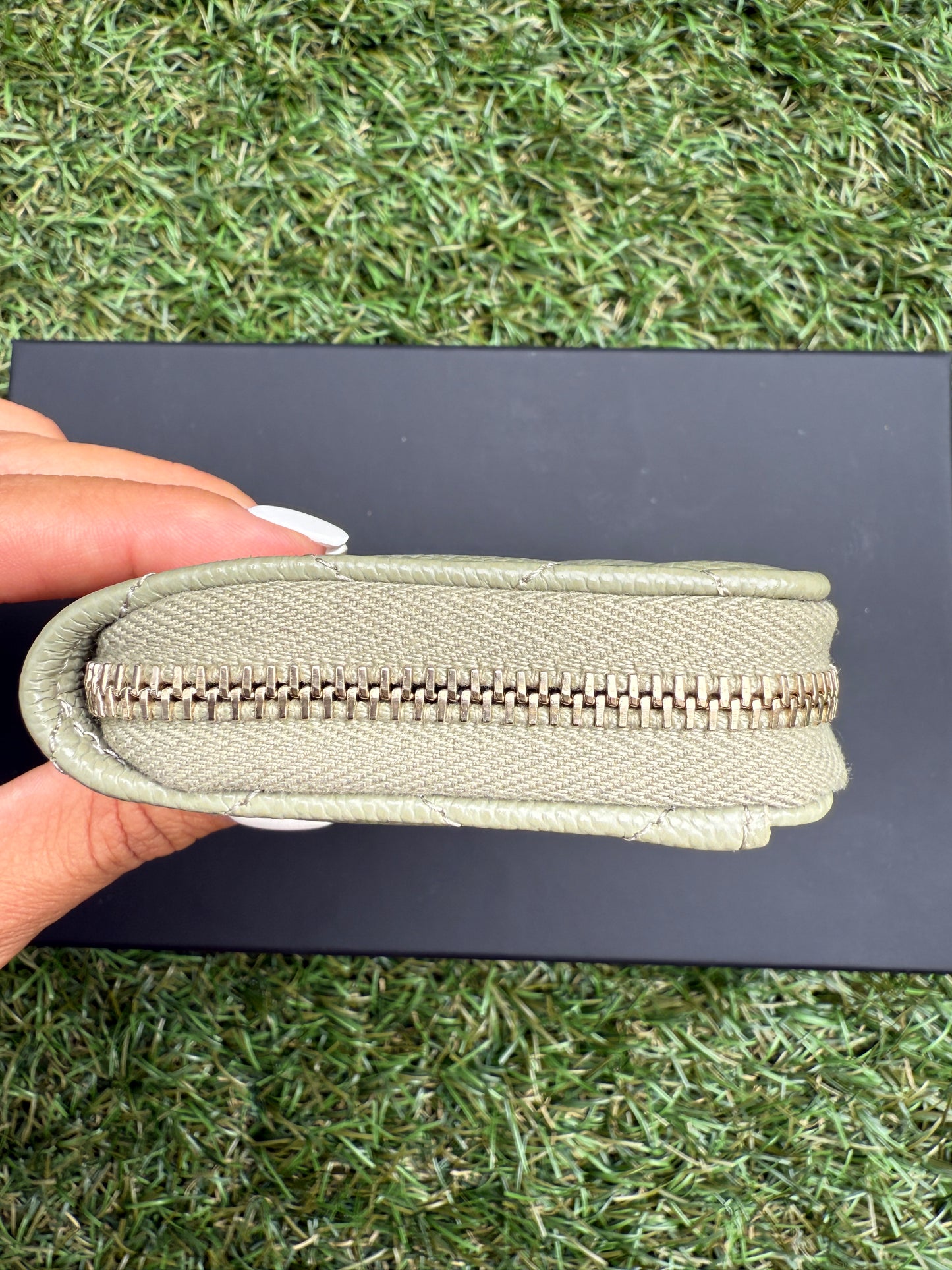 Chanel 25 Classic Zipped Zip Coin Purse Caviar Leather Khaki Green Wallet