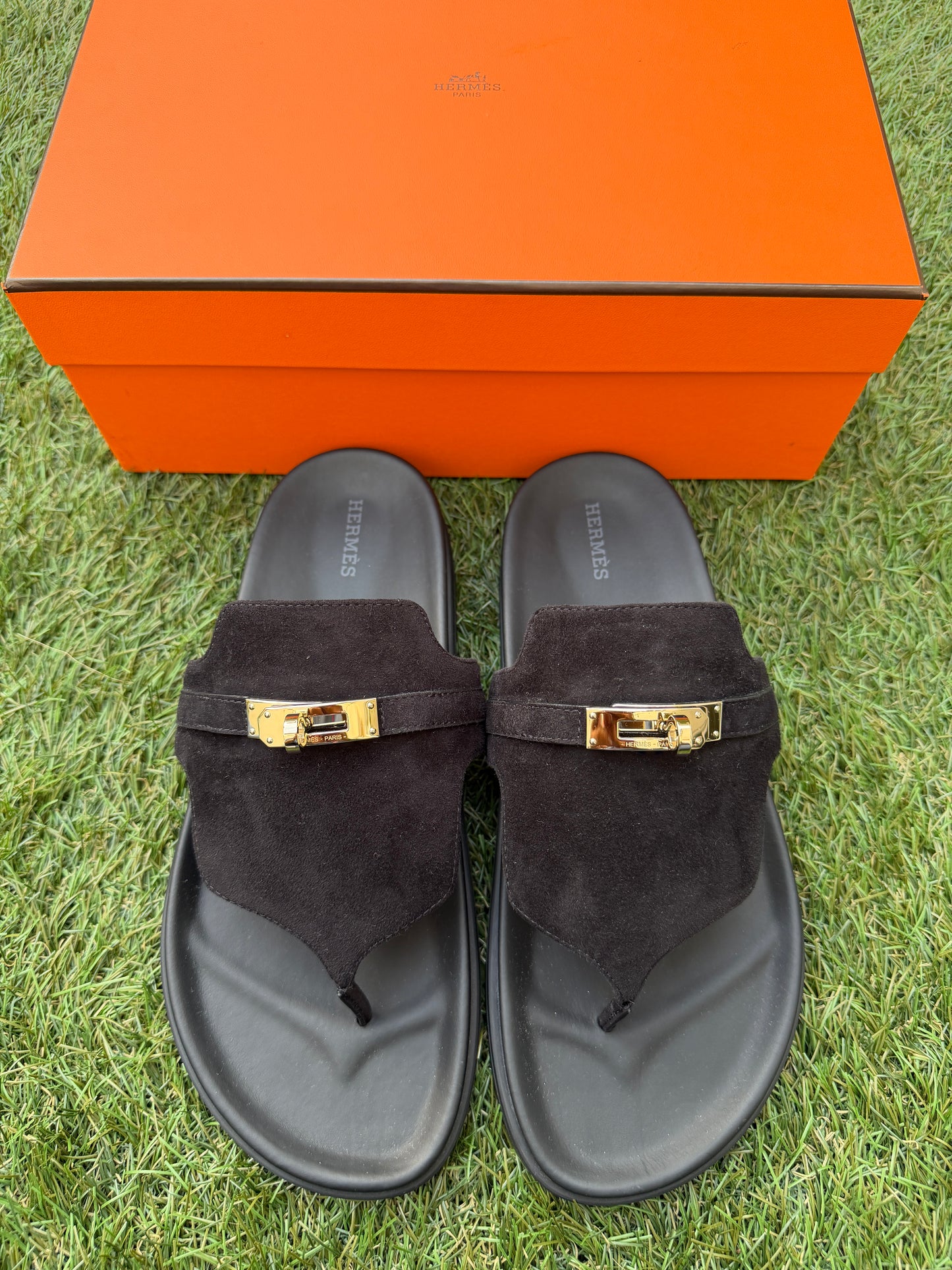 HERMES EMPIRE BLACK NOIR  SUEDE LEATHER FLIP FLOPS SHOES FLAT THONG SANDALS MULE