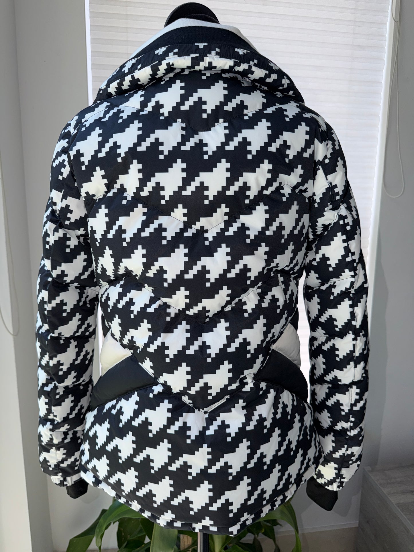 Perfect Moment Houndstooth Black White Ski Duvet Down Jacket Puffer Ski Jacket S