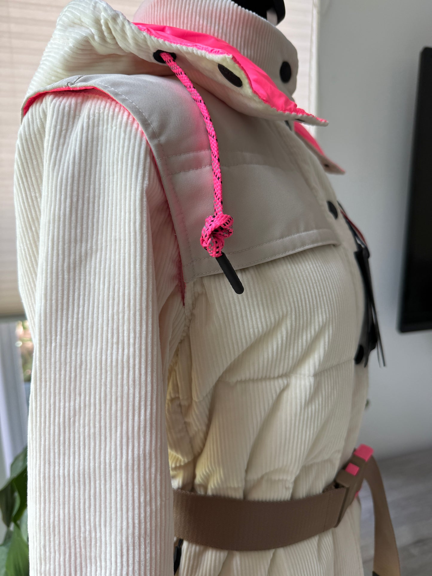 Moncler Grenoble Tetras Ivory Pink Off-White Corduroy Down Puffer Apres Ski Jacket Belt Vest Removable Sleeves