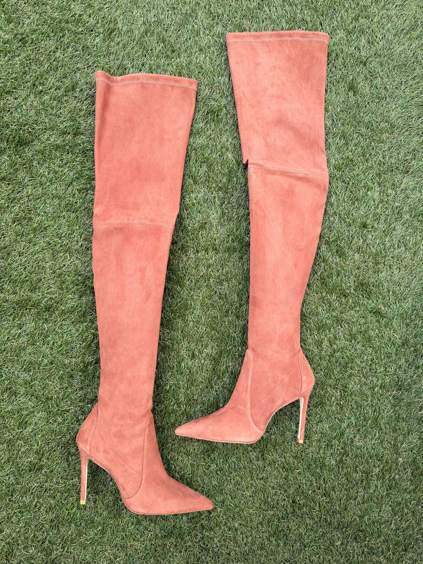 STUART WEITZMAN ULTRASTUART 100 CAPPUCCINO SUEDE BROWN STRETCH POINT TOE OVER KNEE BOOTS