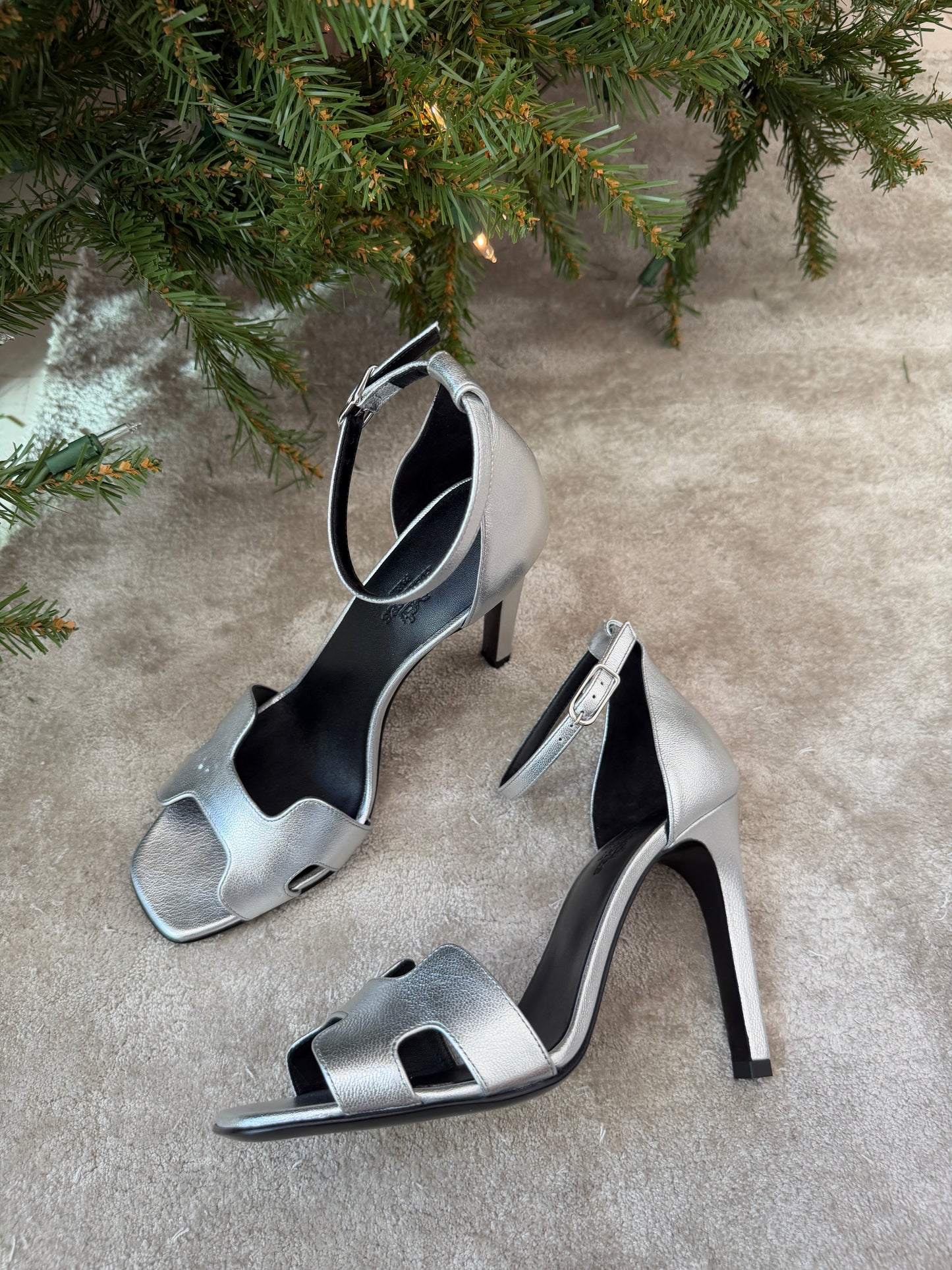 Hermes Joy 105 Gris Argente Metallic Silver Goatskin Leather Ankle Strap Sandal Heels
