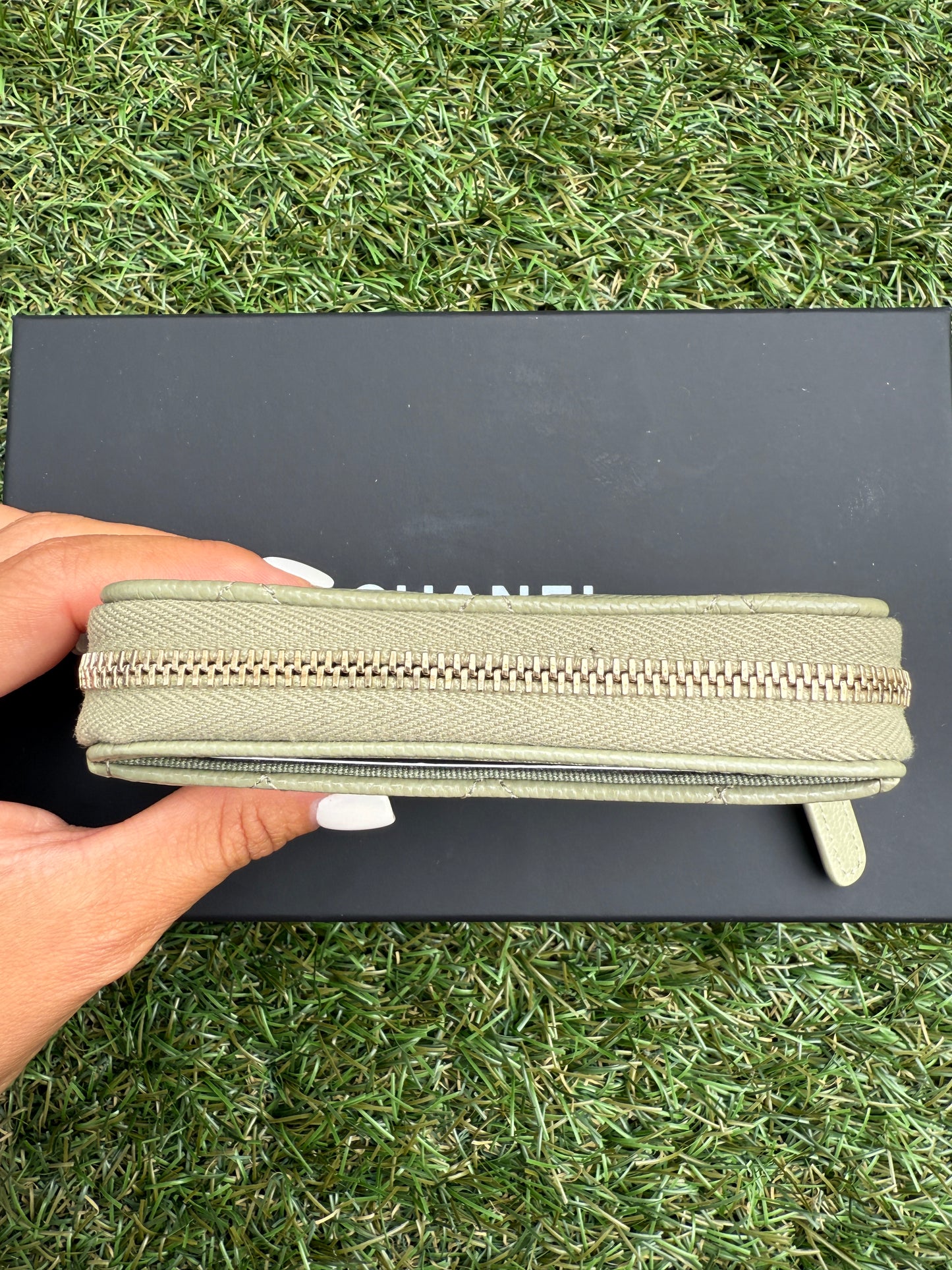 Chanel 25 Classic Zipped Zip Coin Purse Caviar Leather Khaki Green Wallet