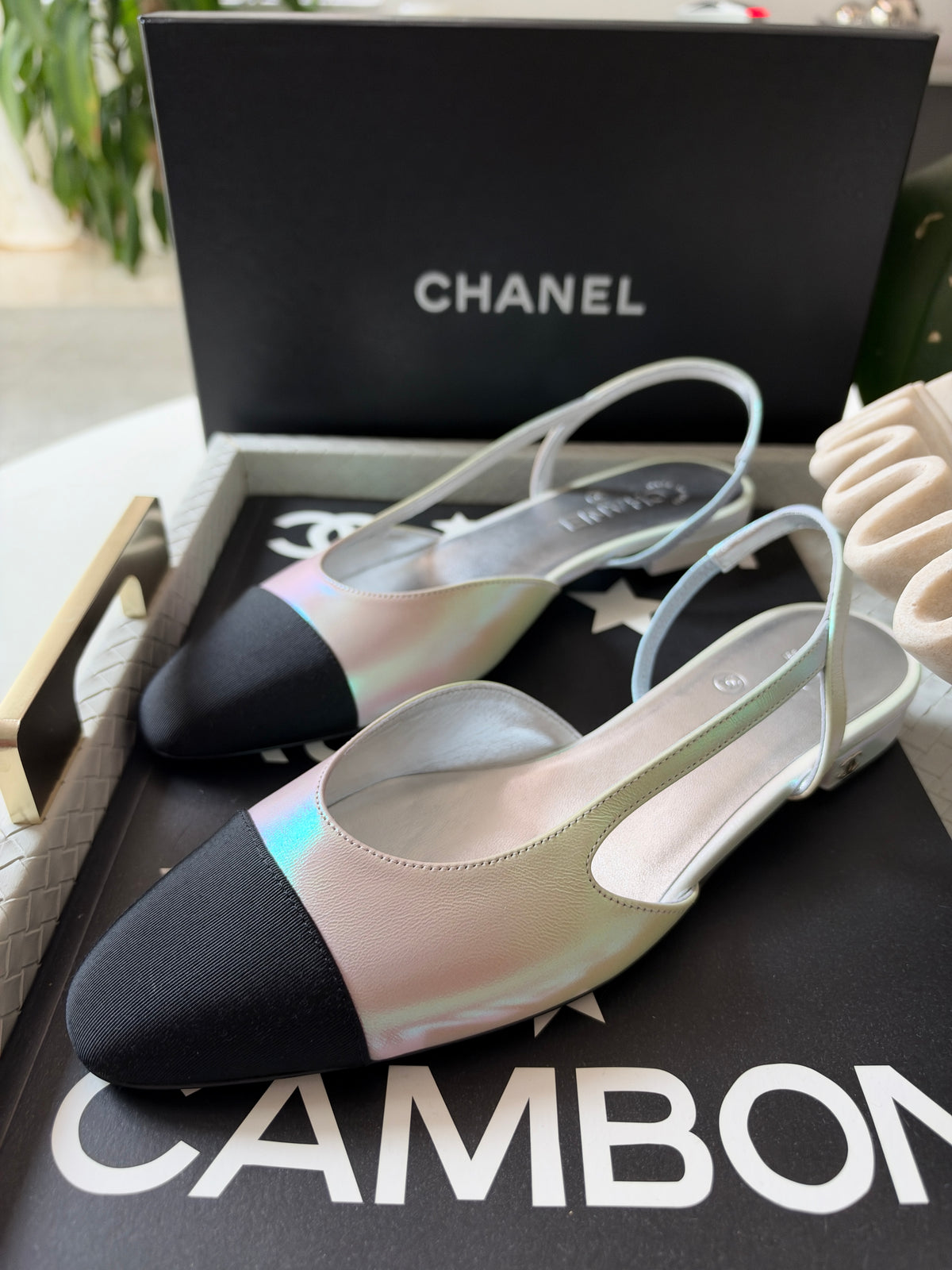 Chanel 26K Pearl White Iridescent Black Cap Toe Slingback Sling Flats