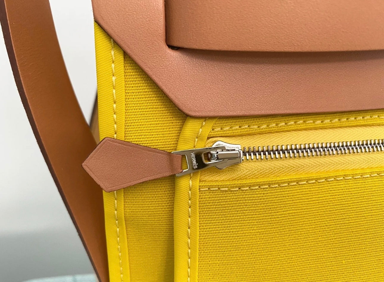 Hermès HERBAG 31 YELLOW JAUNE DE NAPLES CANVAS NATUREL LEATHER BAG Pal –  Miami Lux Boutique