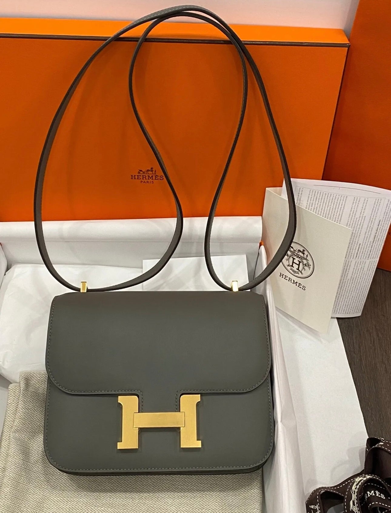 Hermès CONSTANCE 18 MINI MIRROR GRAY GRIS MEYER VEAU SWIFT LEATHER BAG –  Miami Lux Boutique