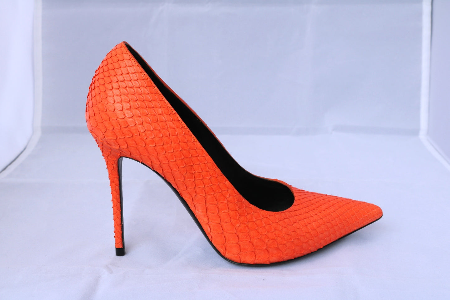 CELINE PYTHON ORANGE HOT CLASSIC SNAKESKIN SNAKE POINTED PUMPS PUMP SHOES PRE-OWNED 37.5