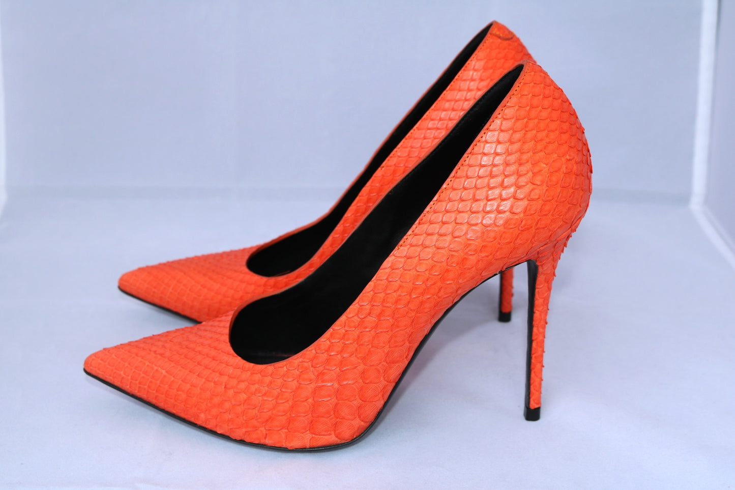 CELINE PYTHON ORANGE HOT CLASSIC SNAKESKIN SNAKE POINTED PUMPS PUMP SHOES PRE-OWNED 37.5