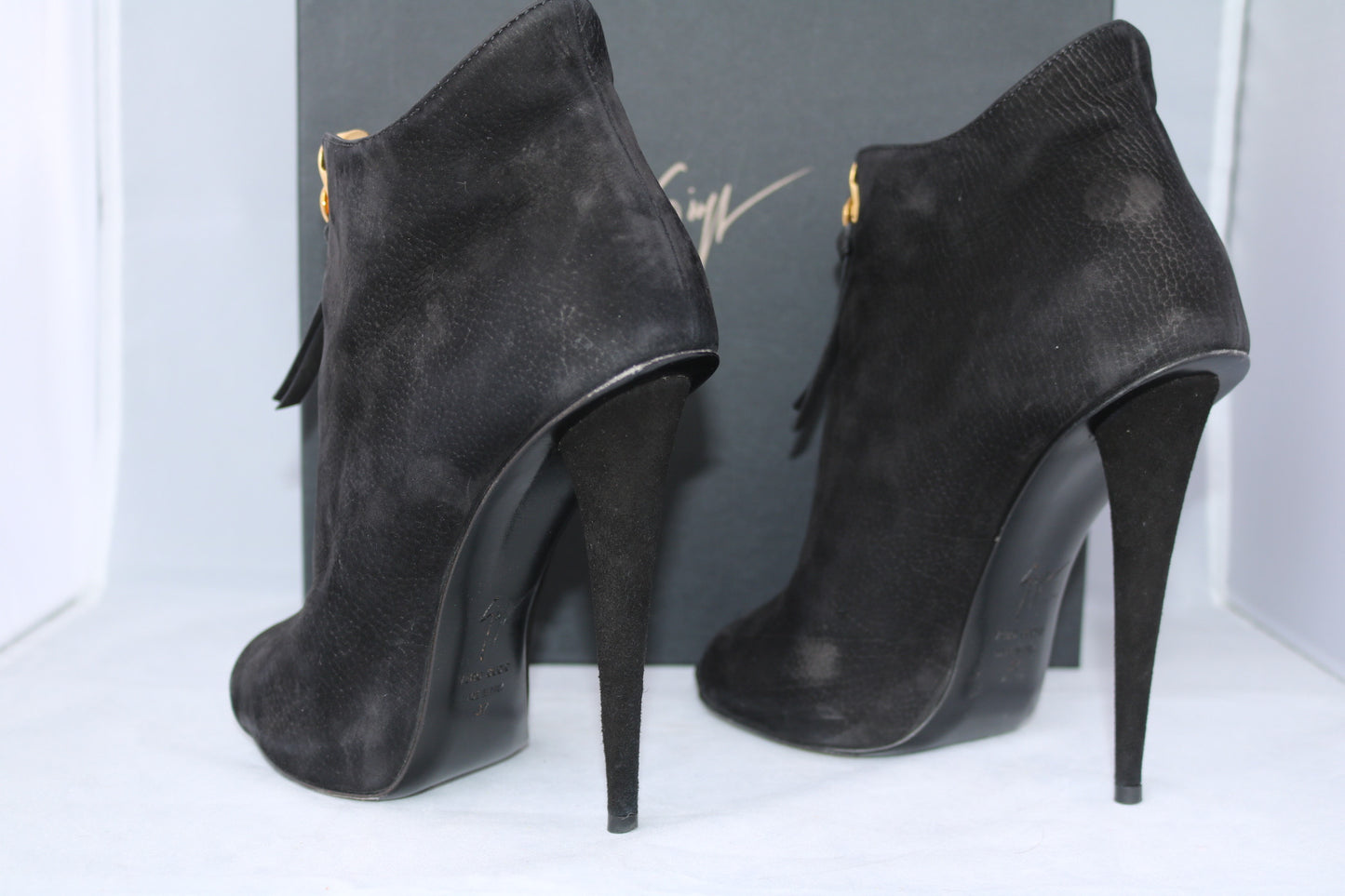 GIUSEPPE ZANOTTI SUEDE BLACK NUBUCK OPEN TOE GOLD ZIPPER ANKLE BOOTIES BOOTS