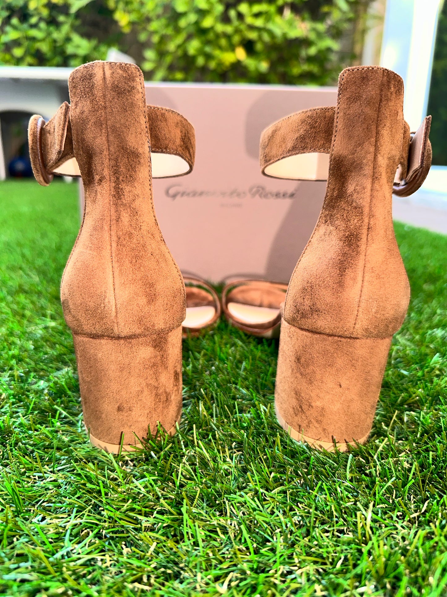 Gianvito Rossi Brown Texas Ankle Strap Sandals Open Toe