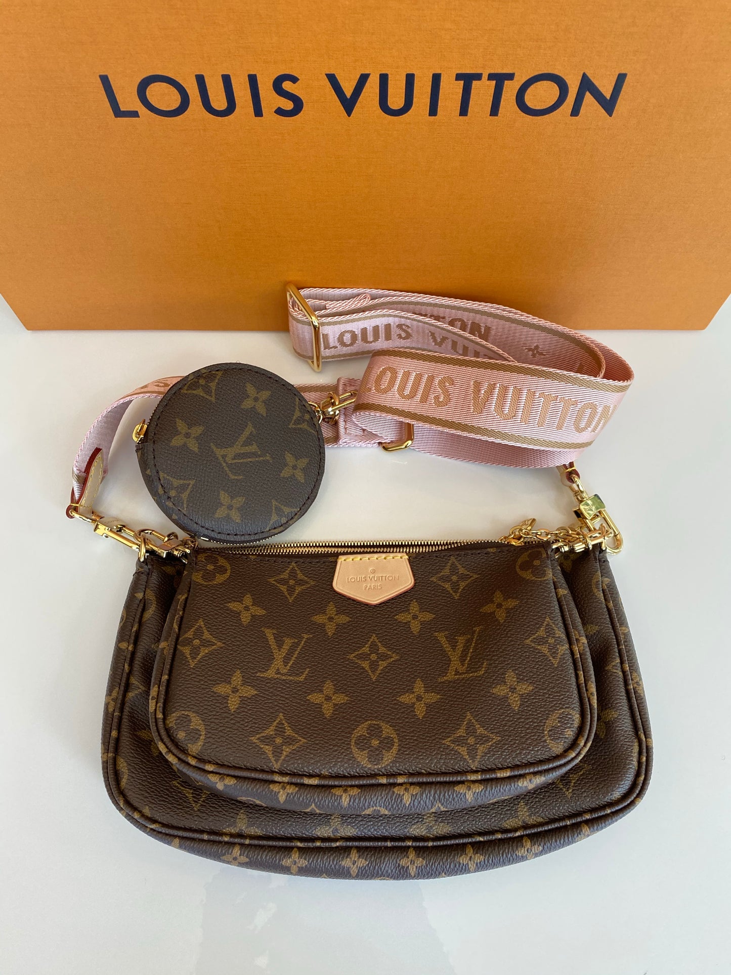 Louis Vuitton Multi Pochette Accessoires Rose