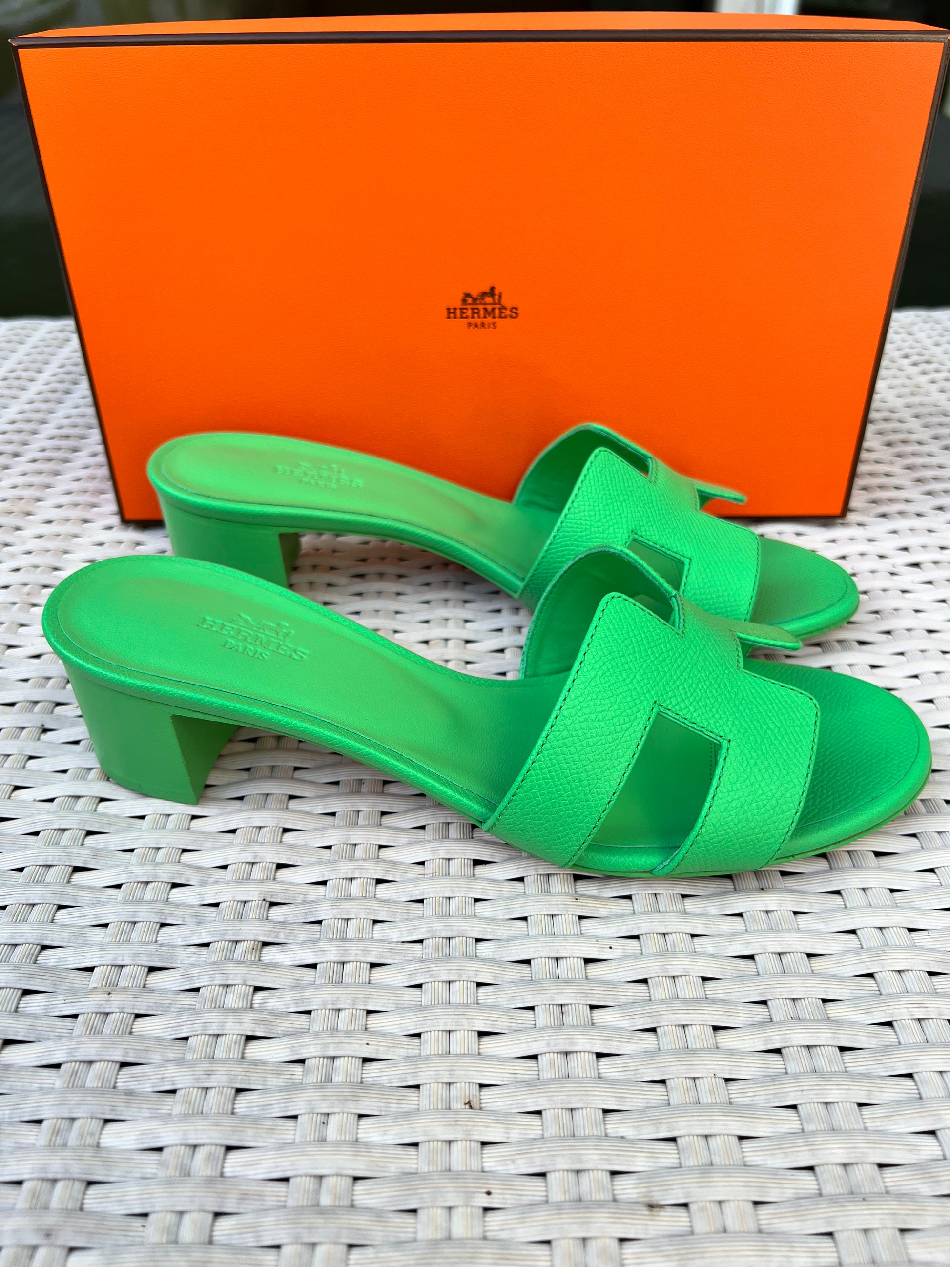 Hermes Oasis H Vert Pomme Green Epsom Leather Sandals Shoes