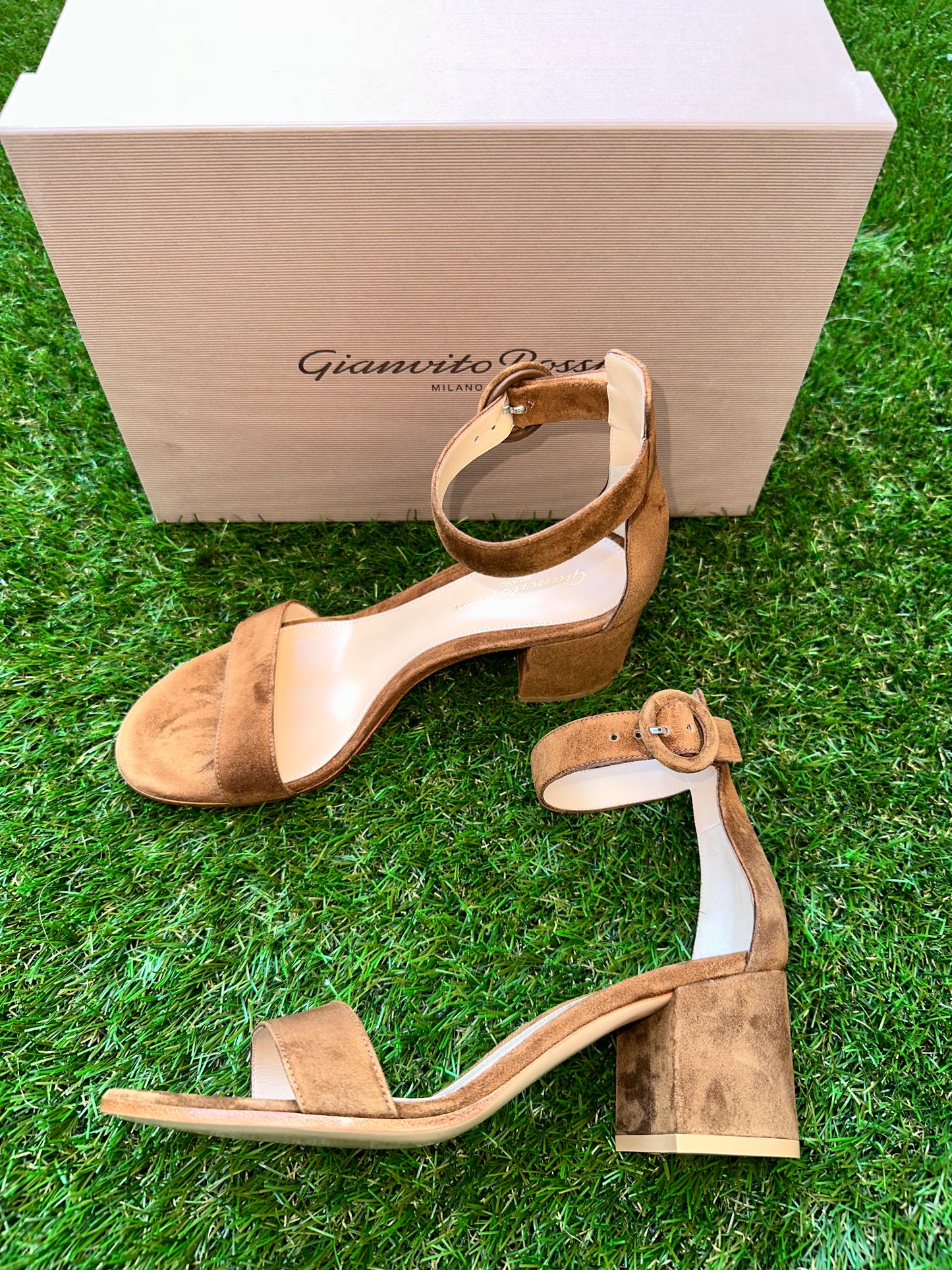 Gianvito Rossi Brown Texas Ankle Strap Sandals Open Toe