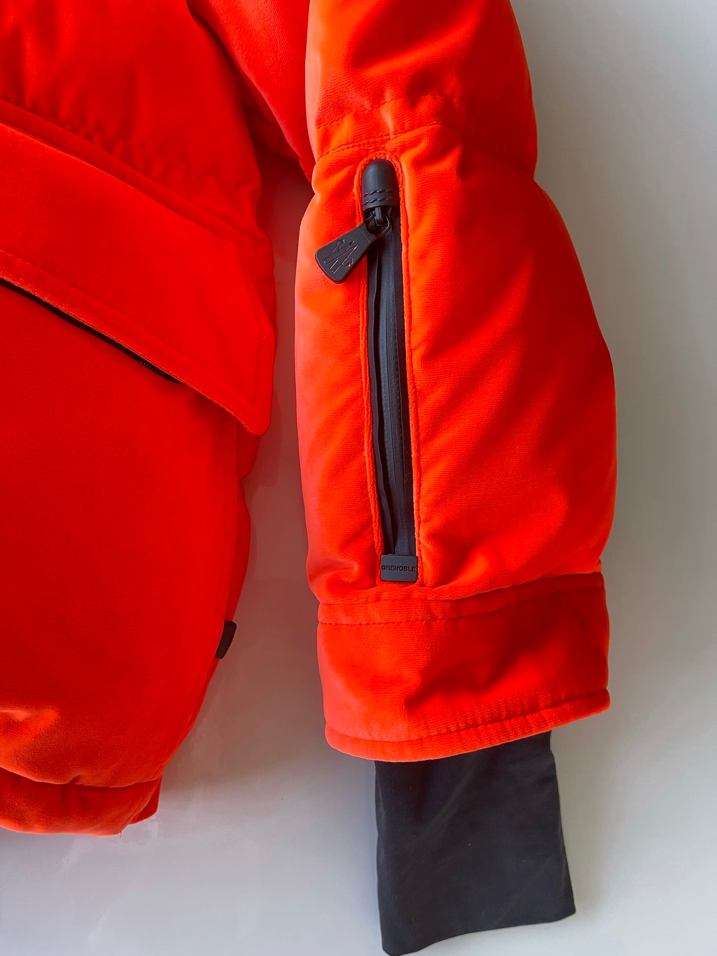 Moncler Atena Tech Orange Velvet Puffer Jacket Ski Hooded Pre-Owned