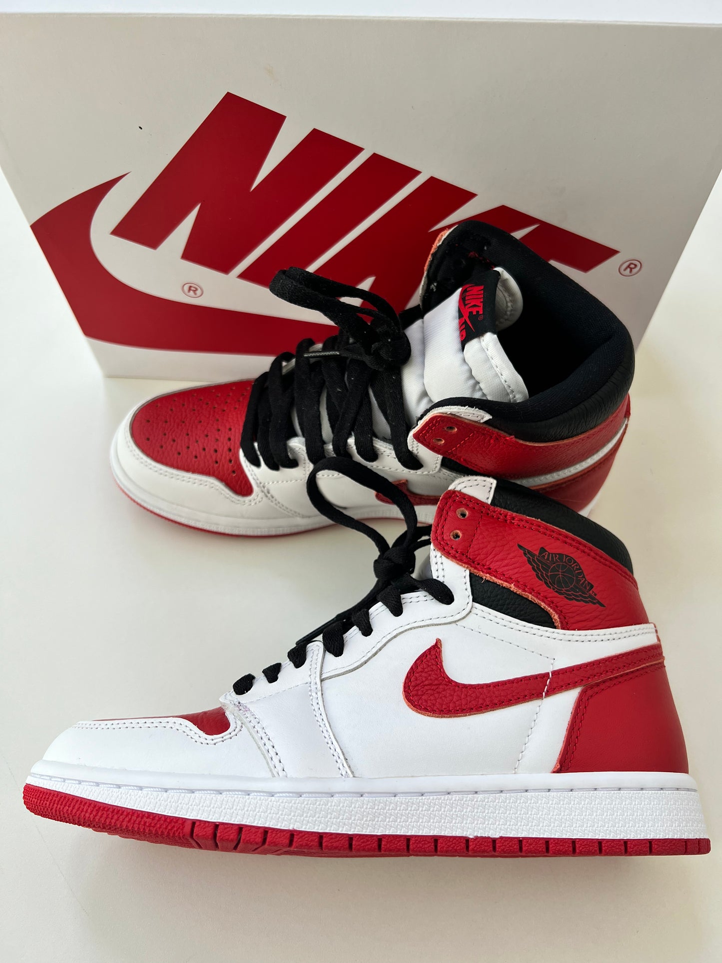 Nike Air Jordan 1 Retro High OG Heritage White University Red Black High Top Sneakers