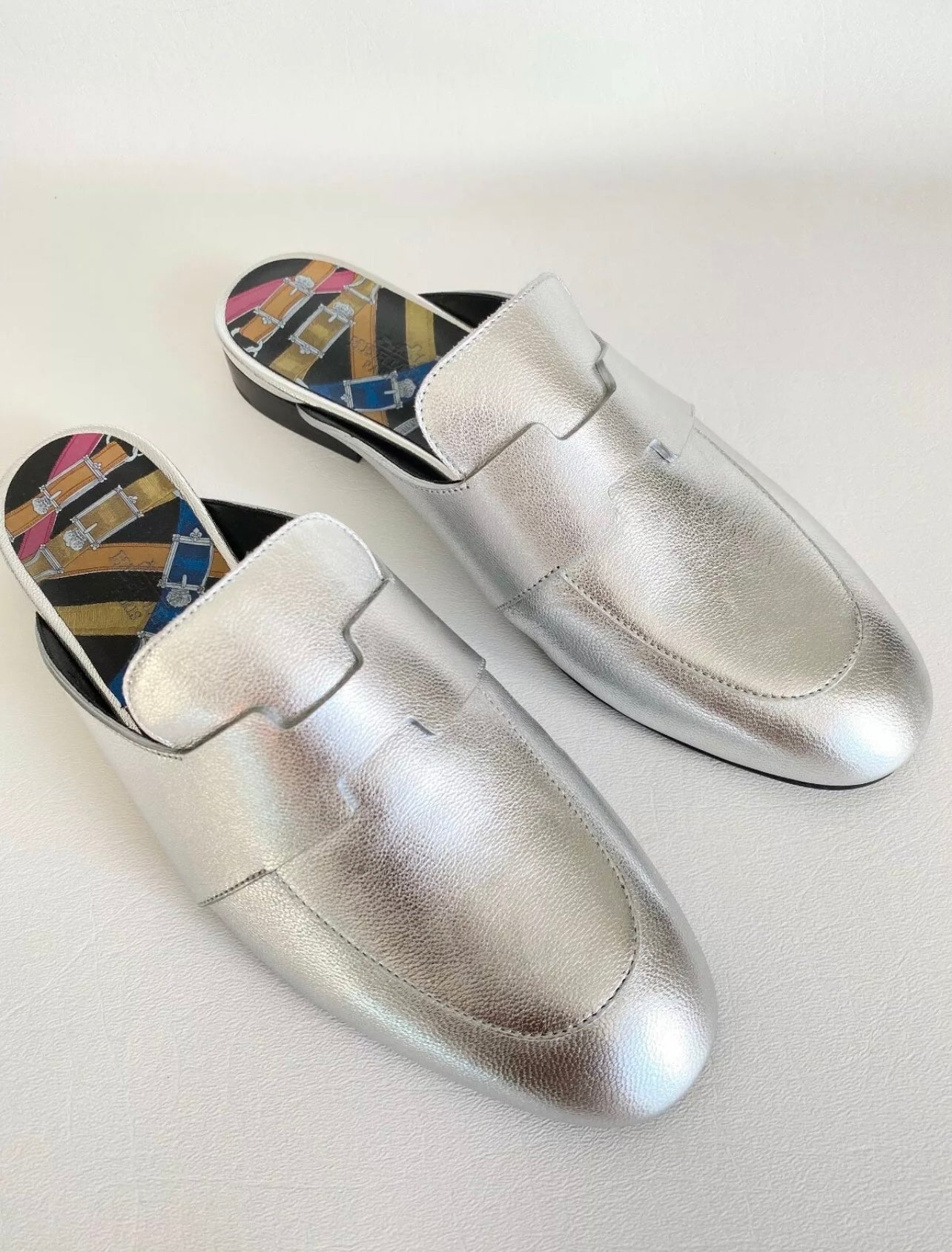 HERMES H CATENA SILVER LEATHER MULES FLIP FLOPS SHOES FLAT SLIDES