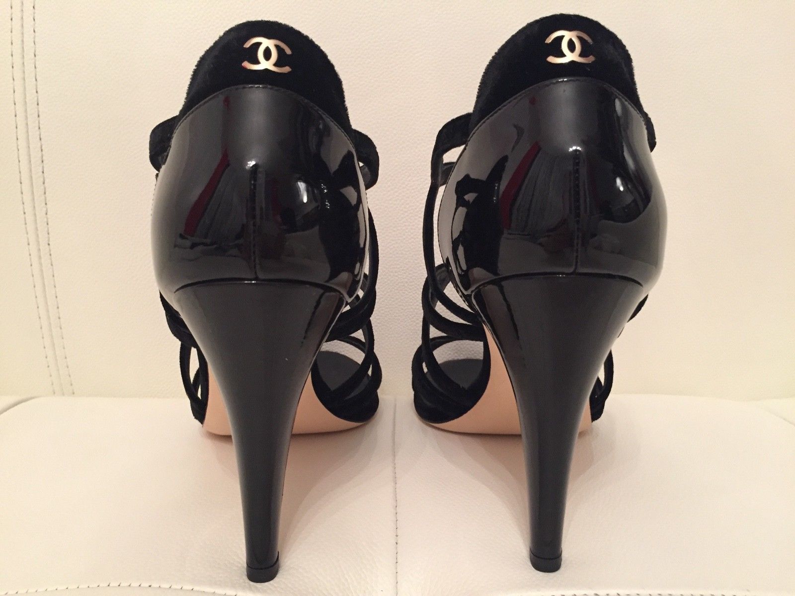 Chanel - Black Patent Leather Platform Pumps w/ Silver Toe Sz 10.5 –  Current Boutique